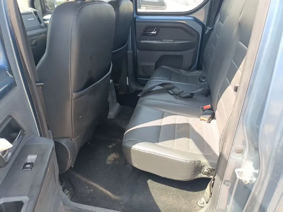 2021 WuLing ZhentTu 1.5L 99HP L4 5MT,autocango,china used car exporter,china ev exporter,chinese used car exporter,chinese used ev exporter