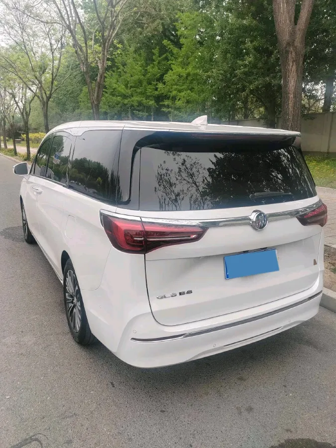 2023 Buick GL8 2.0T 237HP L4 9AT,autocango,china used car exporter,china ev exporter,chinese used car exporter,chinese used ev exporter