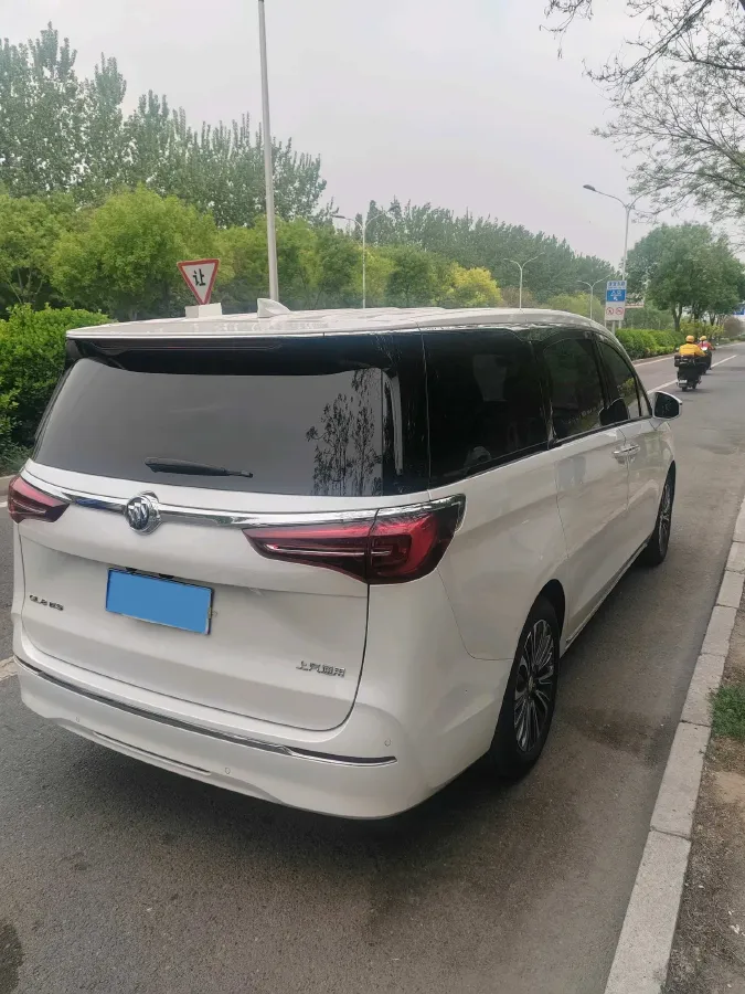 2023 Buick GL8 2.0T 237HP L4 9AT,autocango,china used car exporter,china ev exporter,chinese used car exporter,chinese used ev exporter
