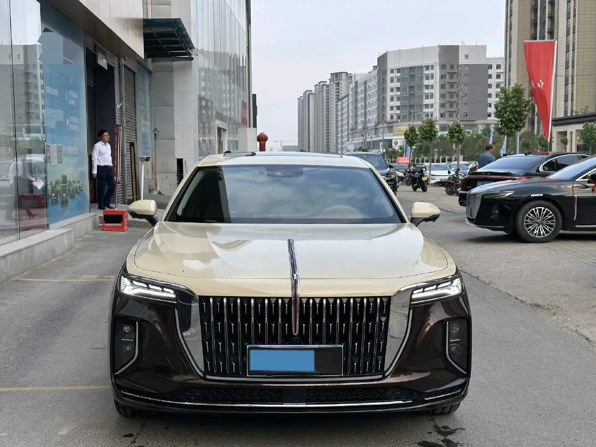 2024 HongQi H9 2.0T 252HP L4 7DCT,autocango,china used car exporter,china ev exporter,chinese used car exporter,chinese used ev exporter