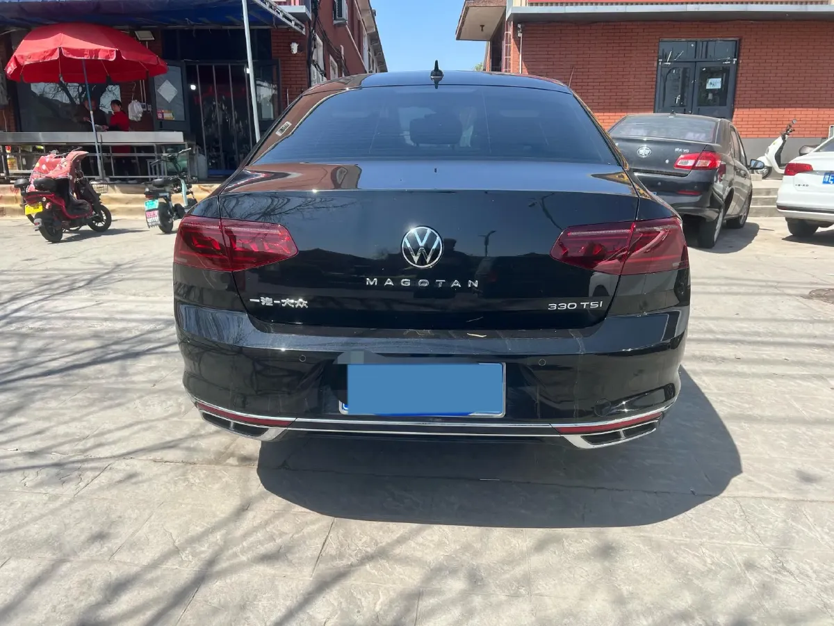 2025 Volkswagen Magotan 2.0T 186HP L4 7DCT,autocango,china used car exporter,china ev exporter,chinese used car exporter,chinese used ev exporter