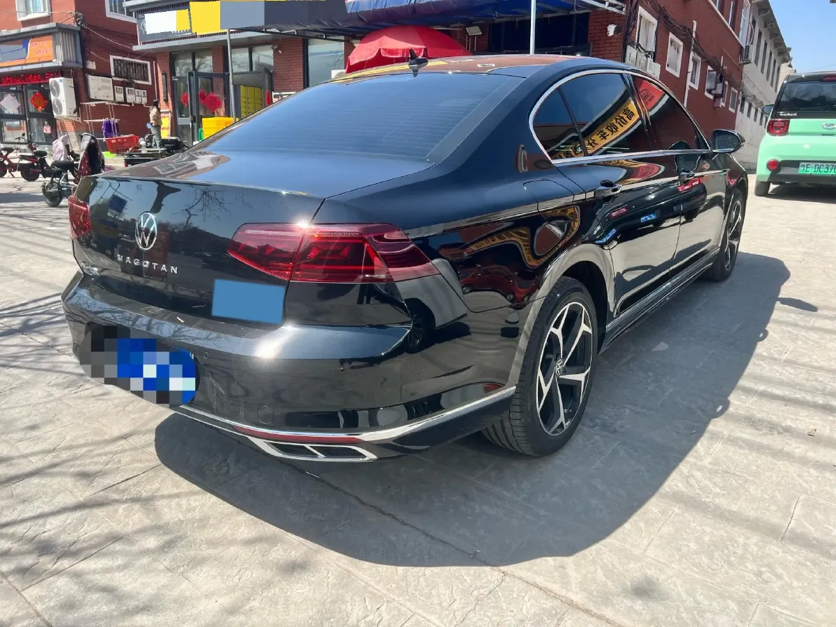 2025 Volkswagen Magotan 2.0T 186HP L4 7DCT,autocango,china used car exporter,china ev exporter,chinese used car exporter,chinese used ev exporter