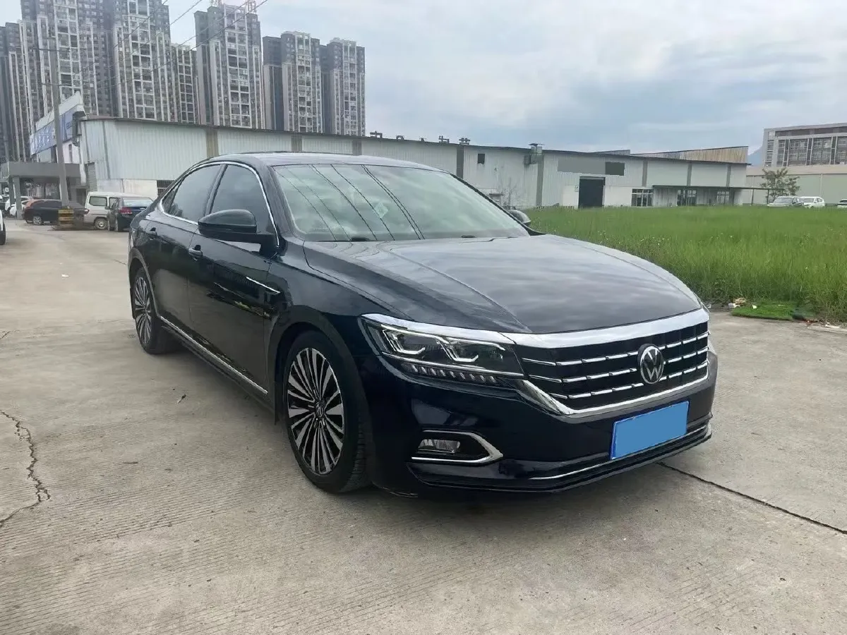 2020 Volkswagen Passat 2.0T 186HP L4 7DCT,autocango,china used car exporter,china ev exporter,chinese used car exporter,chinese used ev exporter