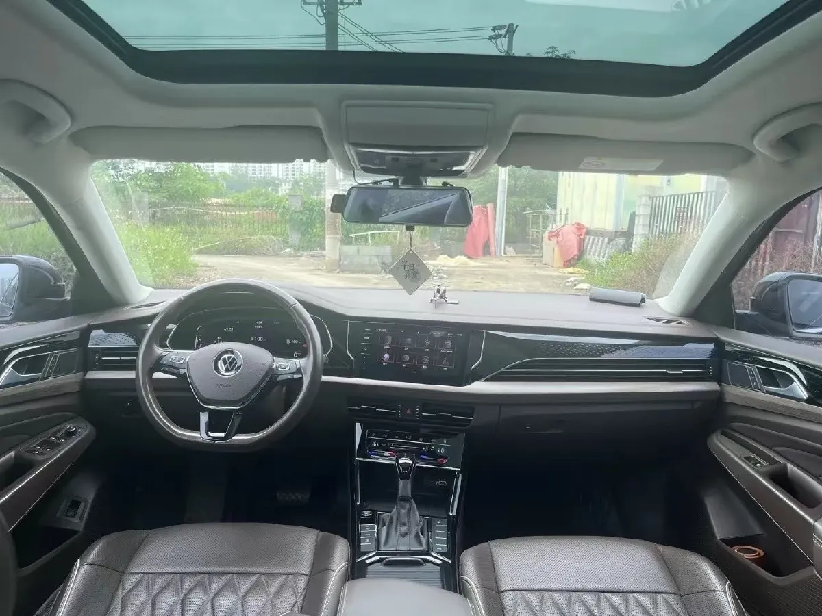 2020 Volkswagen Passat 2.0T 186HP L4 7DCT,autocango,china used car exporter,china ev exporter,chinese used car exporter,chinese used ev exporter