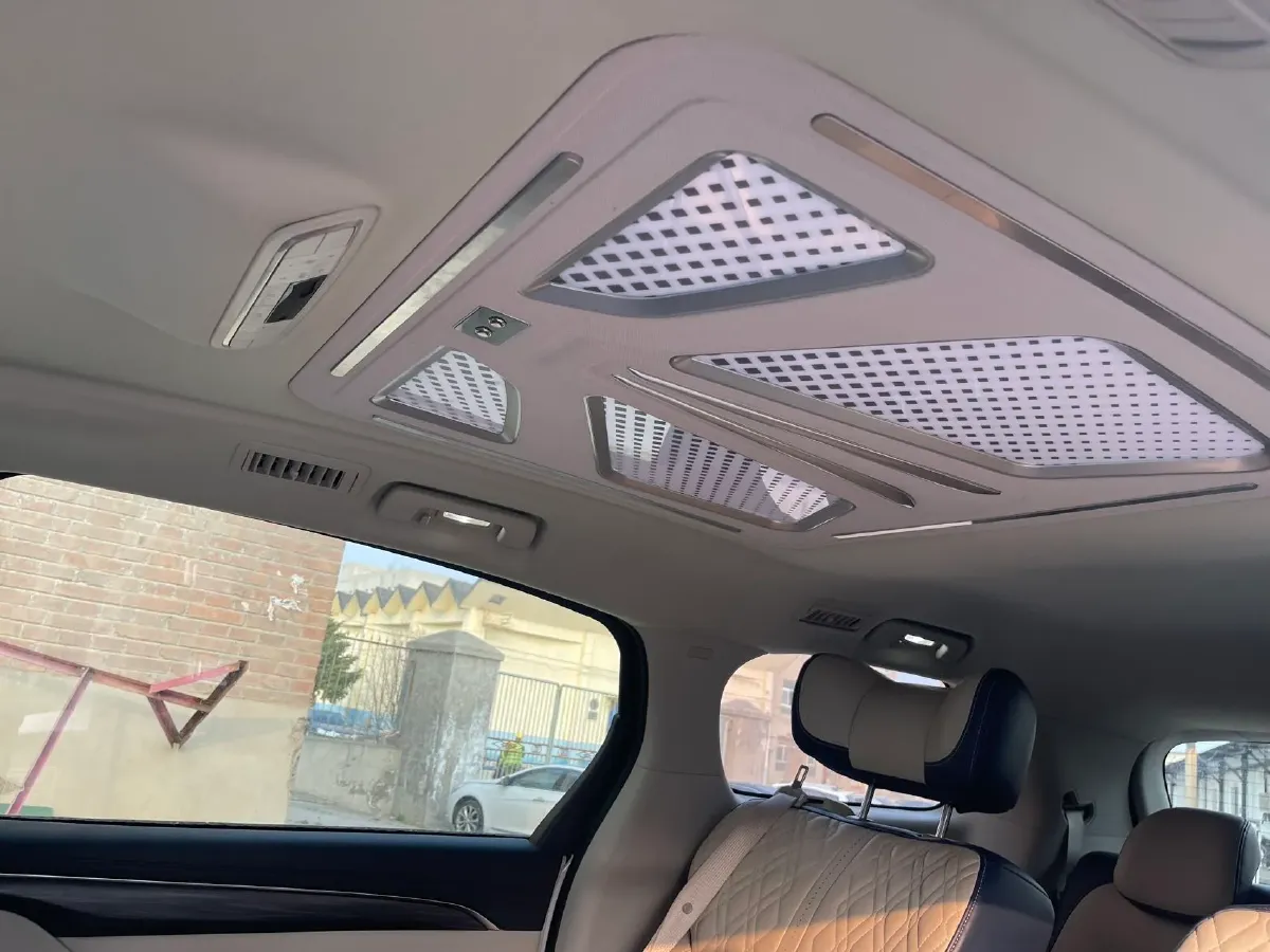 2022 Buick GL8 2.0T 237HP L4 9AT,autocango,china used car exporter,china ev exporter,chinese used car exporter,chinese used ev exporter