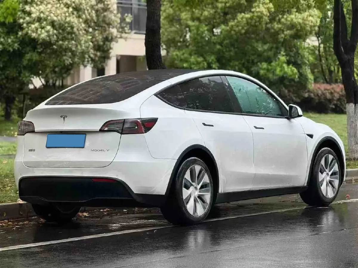 2022 Tesla Model Y BEV 60KWH,autocango,china used car exporter,china ev exporter,chinese used car exporter,chinese used ev exporter