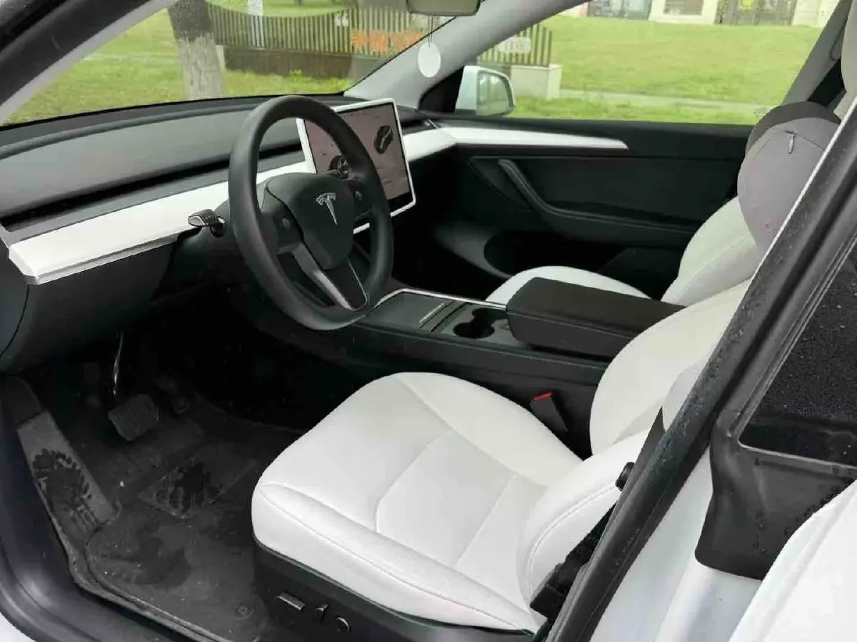 2022 Tesla Model Y BEV 60KWH,autocango,china used car exporter,china ev exporter,chinese used car exporter,chinese used ev exporter