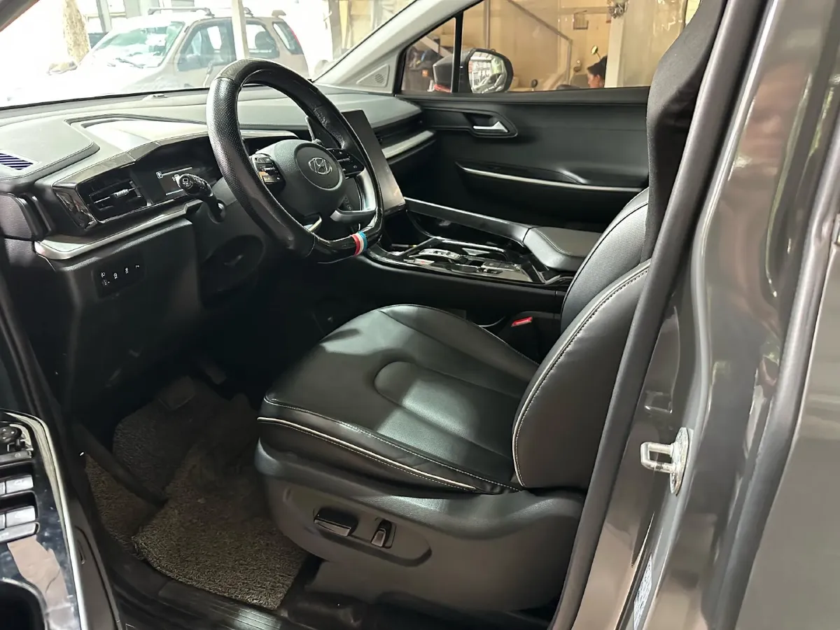 2022 Hyundai Custo 1.5T 170HP L4 8AT,autocango,china used car exporter,china ev exporter,chinese used car exporter,chinese used ev exporter