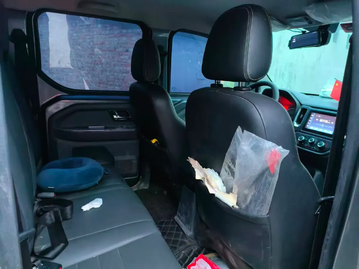 2021 WuLing ZhentTu 1.5L 99HP L4 5MT,autocango,china used car exporter,china ev exporter,chinese used car exporter,chinese used ev exporter