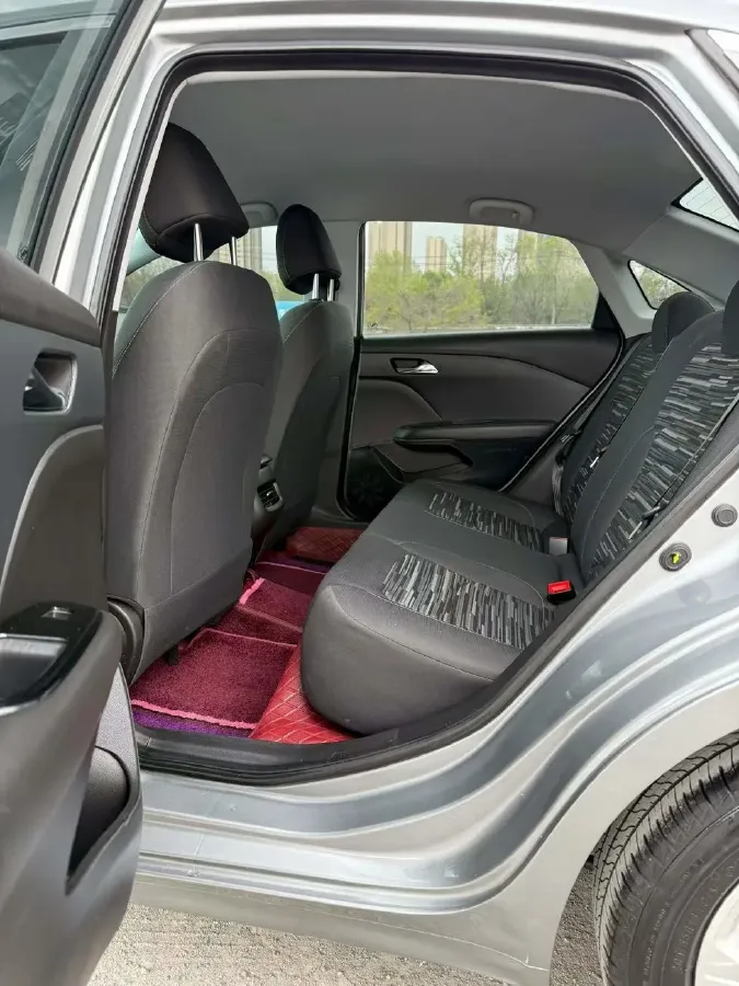 2023 Chevrolet Monza 1.5L 113HP L4 6DCT,autocango,china used car exporter,china ev exporter,chinese used car exporter,chinese used ev exporter