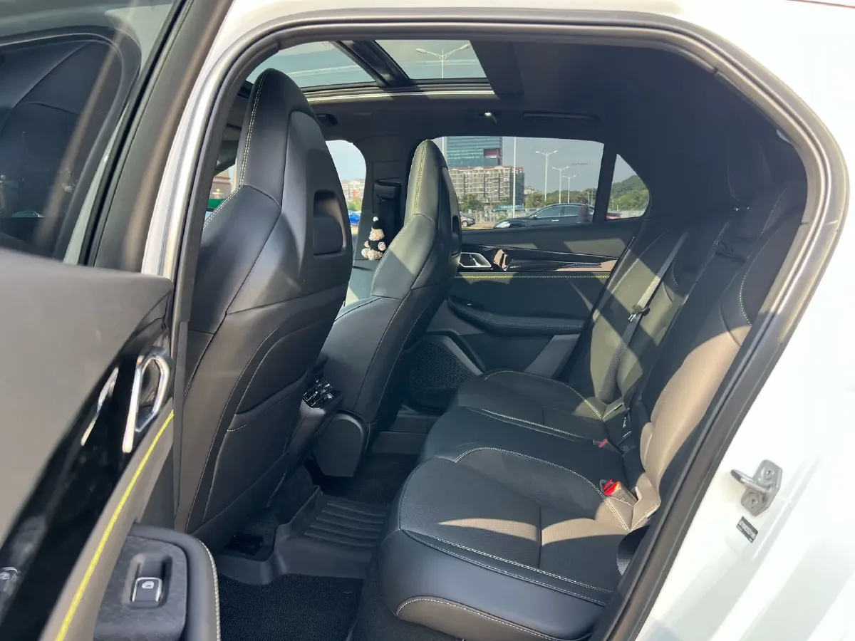 2025 LYNK&CO 03 2.0T 254HP L4 7DCT,autocango,china used car exporter,china ev exporter,chinese used car exporter,chinese used ev exporter