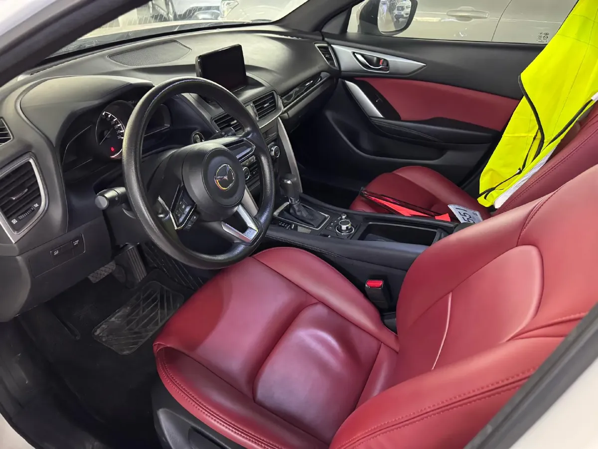 2019 ChangAn Oshan Cosmos 1.5T 178HP L4 7DCT,autocango,china used car exporter,china ev exporter,chinese used car exporter,chinese used ev exporter