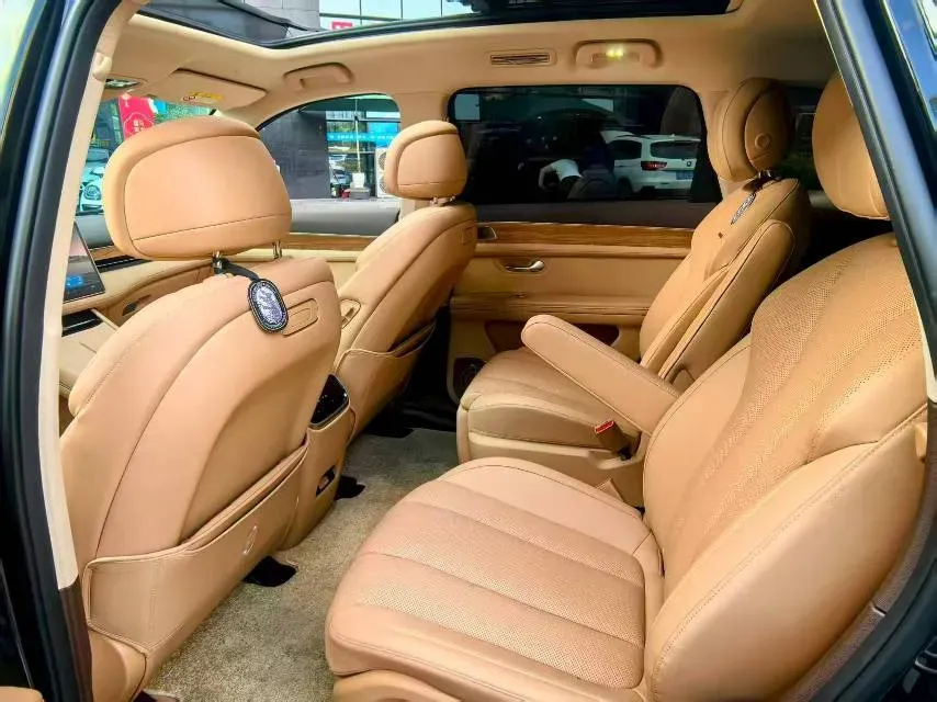 2024 AITO AITO M7 1.5T 152HP L4 REEV 40KWH,autocango,china used car exporter,china ev exporter,chinese used car exporter,chinese used ev exporter