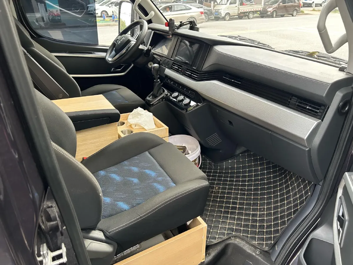 2023 DongFeng DFAC YuFeng 2.0T 136HP L4 7DCT,autocango,china used car exporter,china ev exporter,chinese used car exporter,chinese used ev exporter