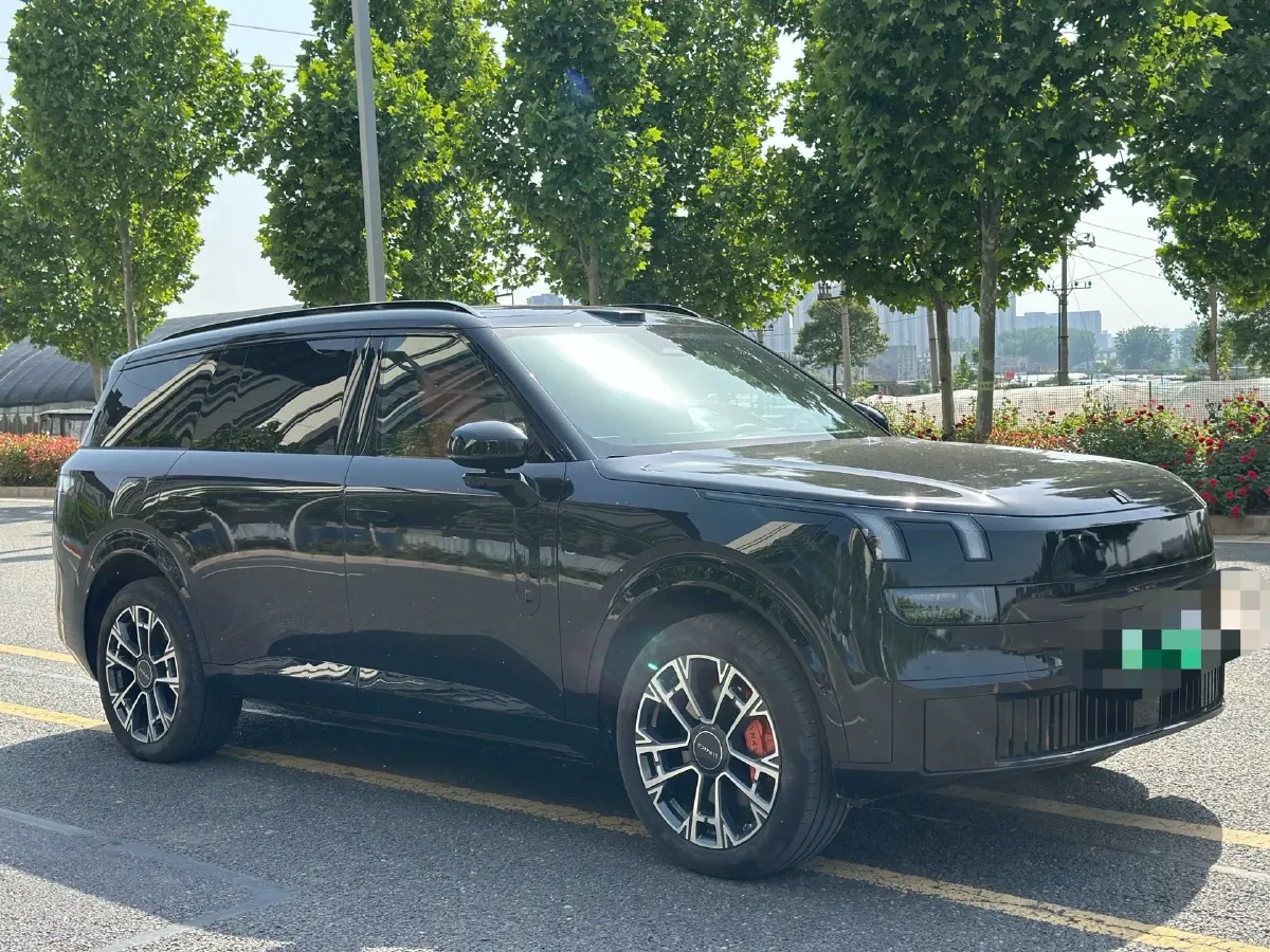 2025 LYNK&CO 900 2.0T 254HP L4 3DHT PHEV,autocango,china used car exporter,china ev exporter,chinese used car exporter,chinese used ev exporter