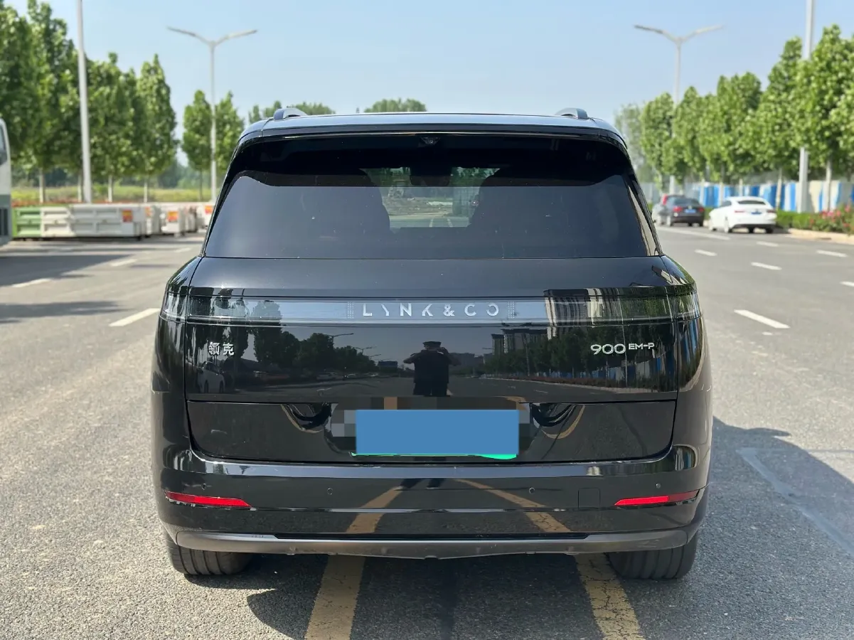 2025 LYNK&CO 900 2.0T 254HP L4 3DHT PHEV,autocango,china used car exporter,china ev exporter,chinese used car exporter,chinese used ev exporter