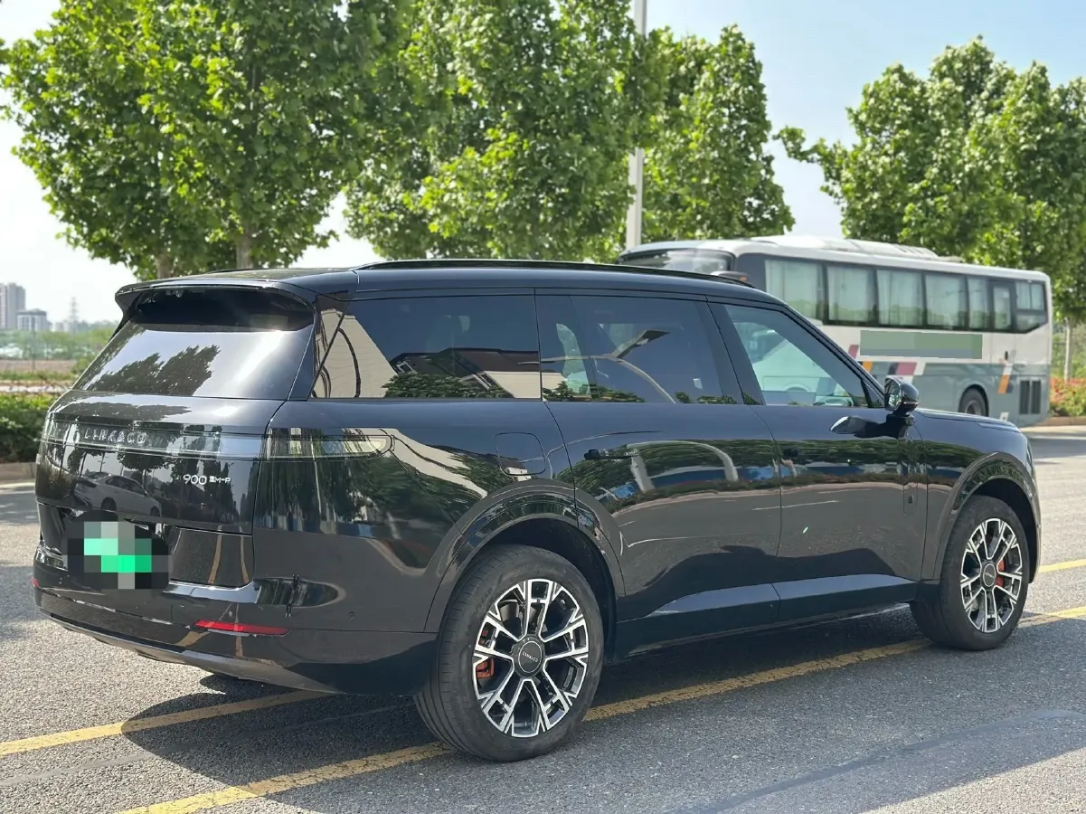 2025 LYNK&CO 900 2.0T 254HP L4 3DHT PHEV,autocango,china used car exporter,china ev exporter,chinese used car exporter,chinese used ev exporter