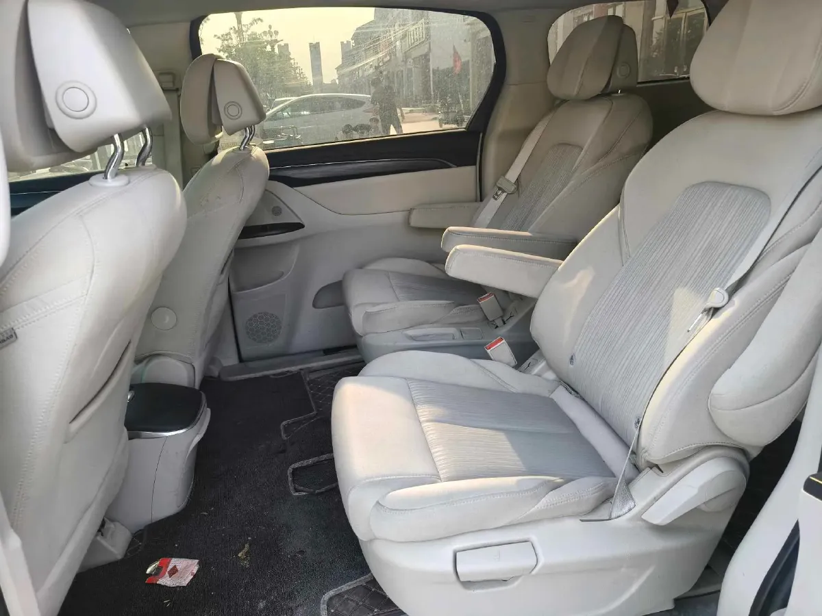 2023 Buick GL8 2.0T 237HP L4 9AT,autocango,china used car exporter,china ev exporter,chinese used car exporter,chinese used ev exporter