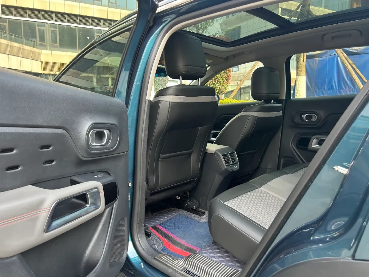 2018 Citroen C5 Aircross 1.6T 167HP L4 6AT,autocango,china used car exporter,china ev exporter,chinese used car exporter,chinese used ev exporter