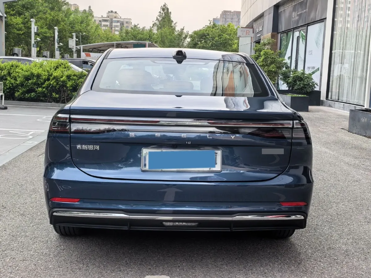 2025 Geely Galaxy A7 1.5L 112HP L4 1DHT PHEV,autocango,china used car exporter,china ev exporter,chinese used car exporter,chinese used ev exporter