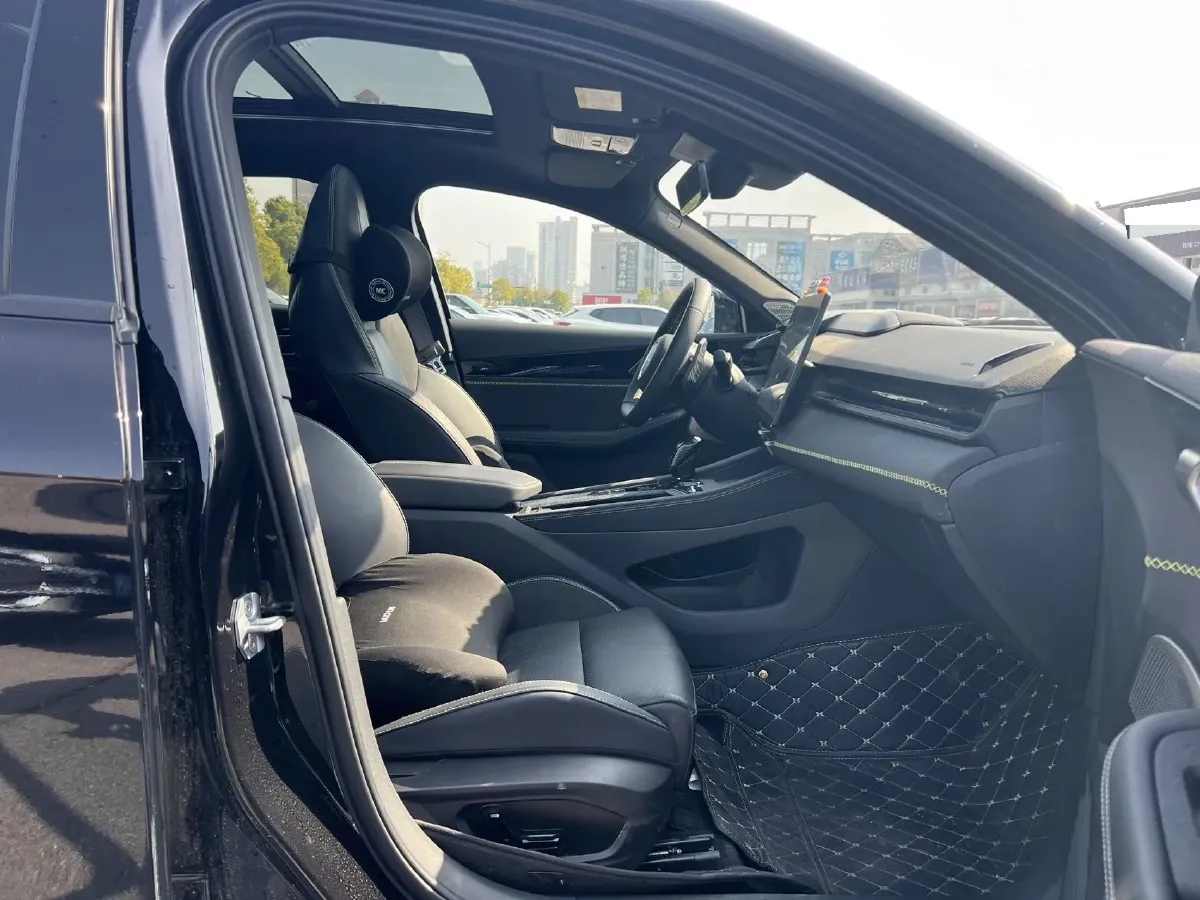 2026 LYNK&CO 03 2.0T 272HP L4 8AT,autocango,china used car exporter,china ev exporter,chinese used car exporter,chinese used ev exporter