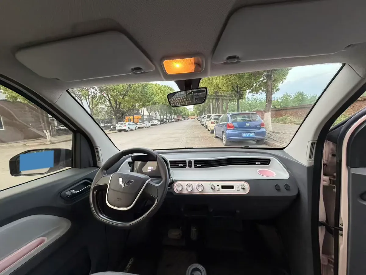 2022 WuLing HongGuang MINI EV BEV 9KWH,autocango,china used car exporter,china ev exporter,chinese used car exporter,chinese used ev exporter