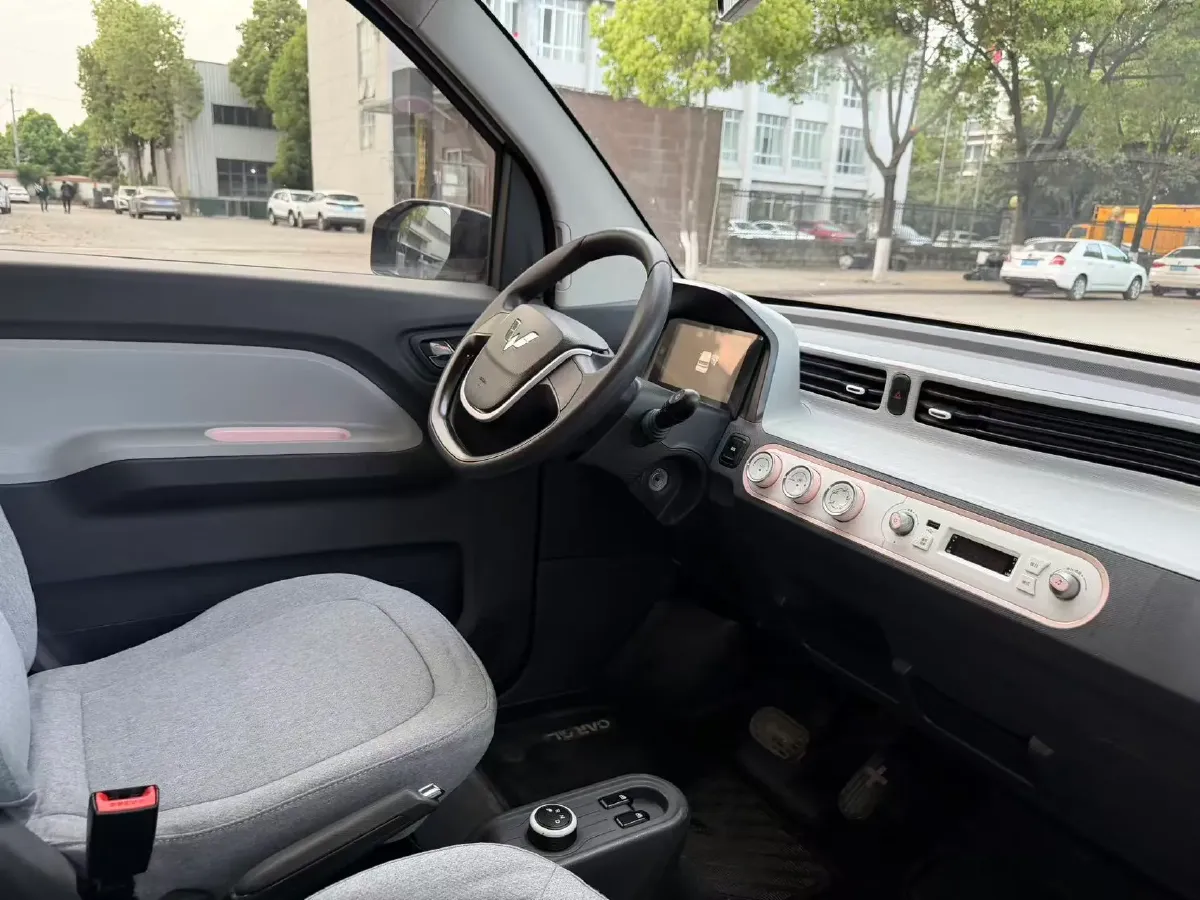 2022 WuLing HongGuang MINI EV BEV 9KWH,autocango,china used car exporter,china ev exporter,chinese used car exporter,chinese used ev exporter