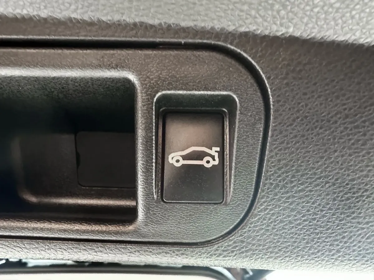 2021 GAC Trumpchi M6 1.5T 169HP L4 6AT,autocango,china used car exporter,china ev exporter,chinese used car exporter,chinese used ev exporter