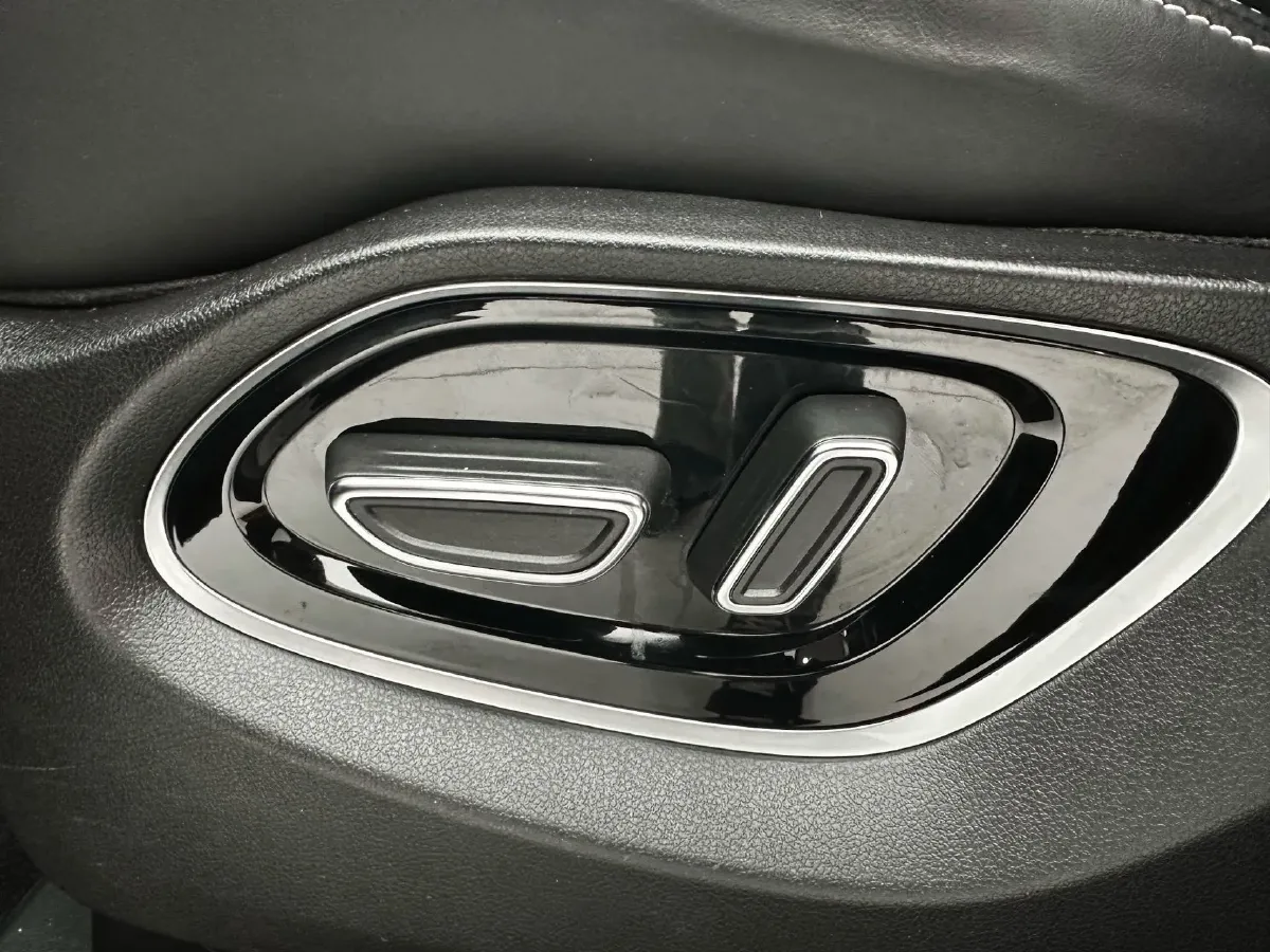 2021 GAC Trumpchi M6 1.5T 169HP L4 6AT,autocango,china used car exporter,china ev exporter,chinese used car exporter,chinese used ev exporter