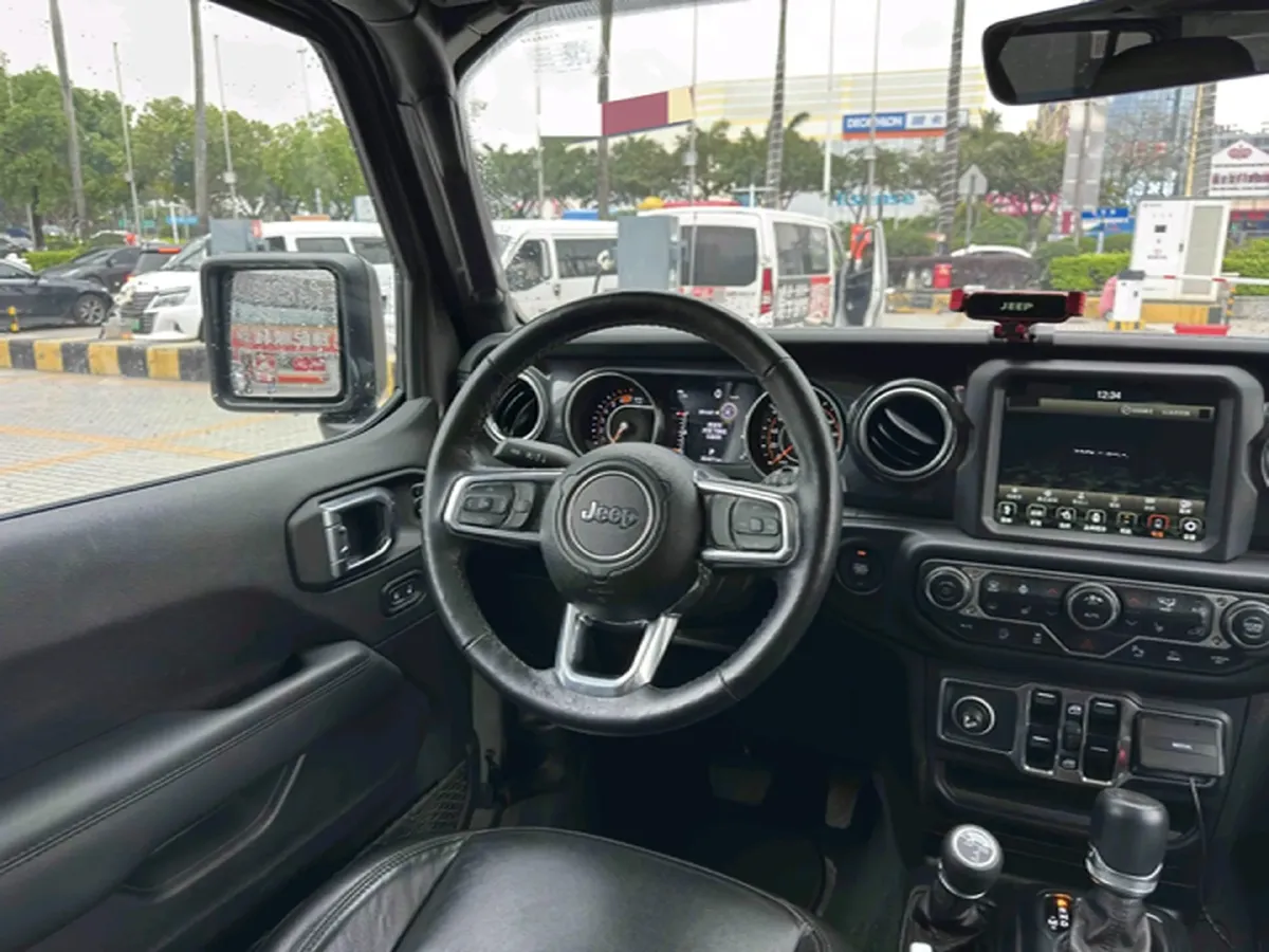 2022 Jeep Wrangler 2.0T 266HP L4 8AT,autocango,china used car exporter,china ev exporter,chinese used car exporter,chinese used ev exporter