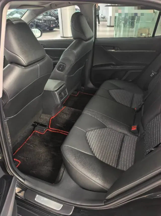 2023 Toyota Camry 2.5L 207HP L4 8AT,autocango,china used car exporter,china ev exporter,chinese used car exporter,chinese used ev exporter