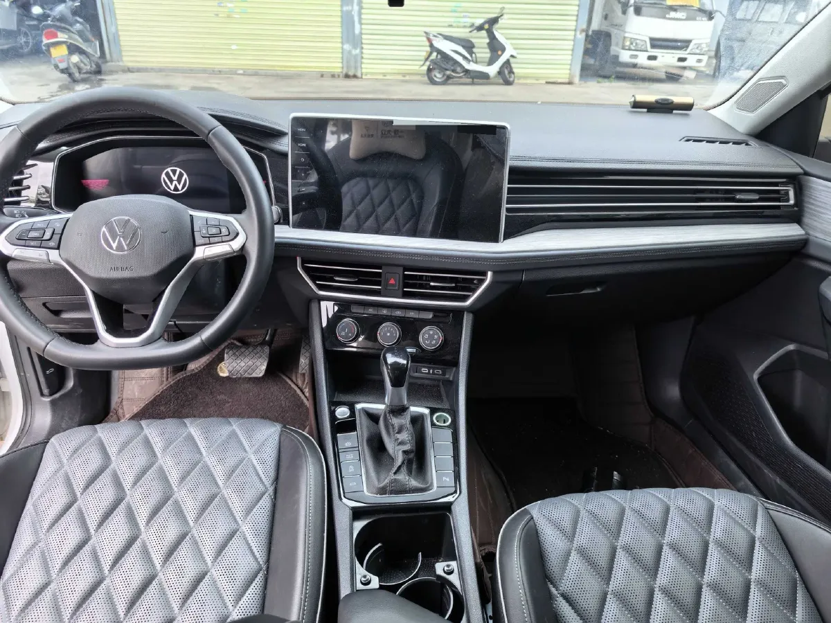 2023 Volkswagen Sagitar 1.4T 150HP L4 7DCT,autocango,china used car exporter,china ev exporter,chinese used car exporter,chinese used ev exporter