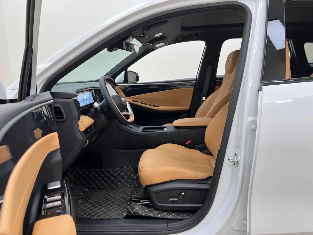 2024 Geely Galaxy L7 1.5T 163HP L4 3DHT PHEV 18.7KWH,autocango,china used car exporter,china ev exporter,chinese used car exporter,chinese used ev exporter