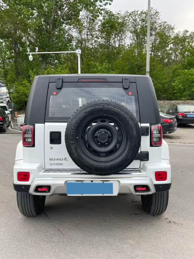 2022 Beijing BJ40 2.0T 224HP L4 8AT,autocango,china used car exporter,china ev exporter,chinese used car exporter,chinese used ev exporter