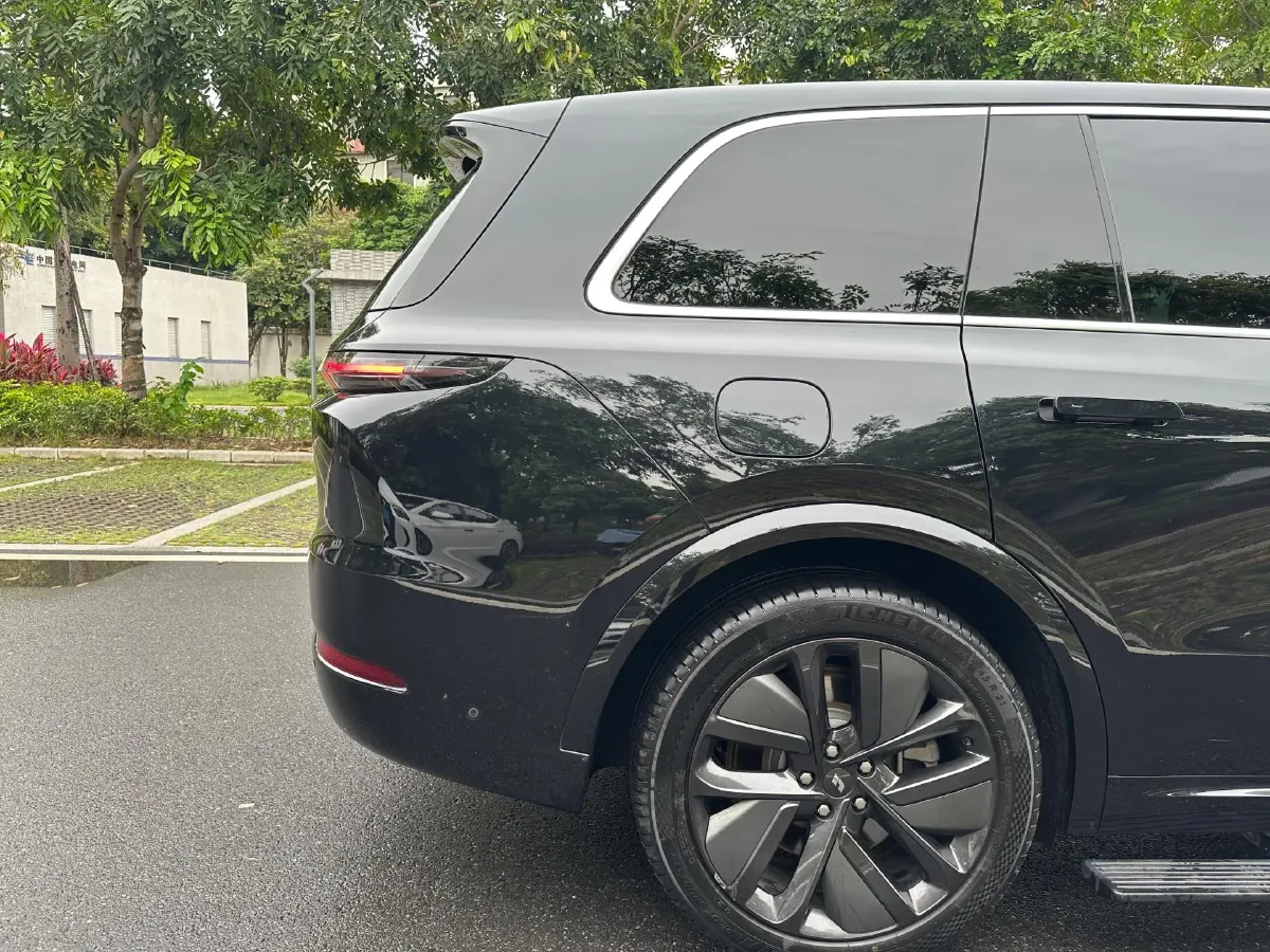 2024 Li L9 Range Extended 154HP REEV 52.3KWH,autocango,china used car exporter,china ev exporter,chinese used car exporter,chinese used ev exporter