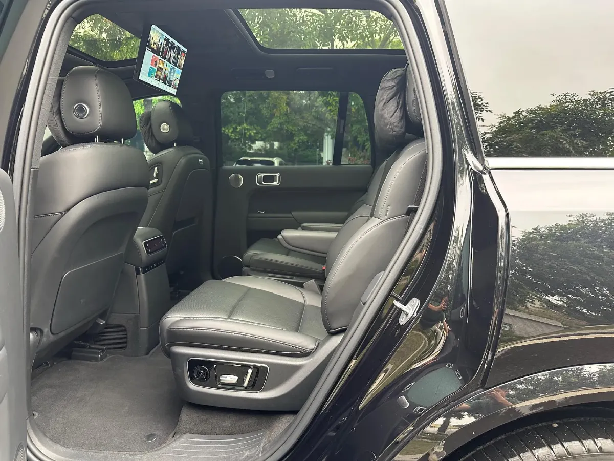 2024 Li L9 Range Extended 154HP REEV 52.3KWH,autocango,china used car exporter,china ev exporter,chinese used car exporter,chinese used ev exporter