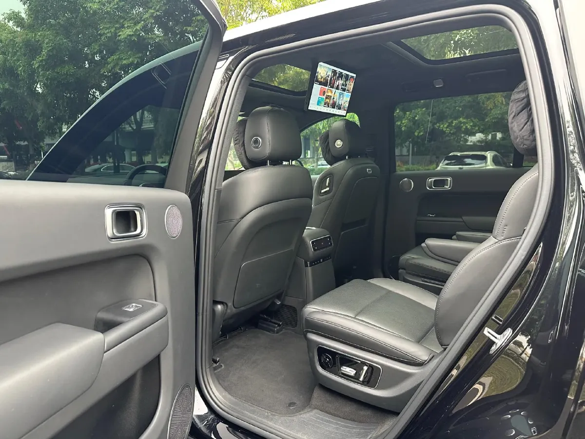 2024 Li L9 Range Extended 154HP REEV 52.3KWH,autocango,china used car exporter,china ev exporter,chinese used car exporter,chinese used ev exporter