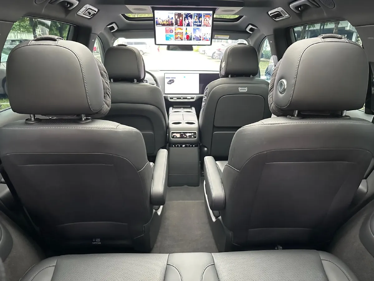 2024 Li L9 Range Extended 154HP REEV 52.3KWH,autocango,china used car exporter,china ev exporter,chinese used car exporter,chinese used ev exporter