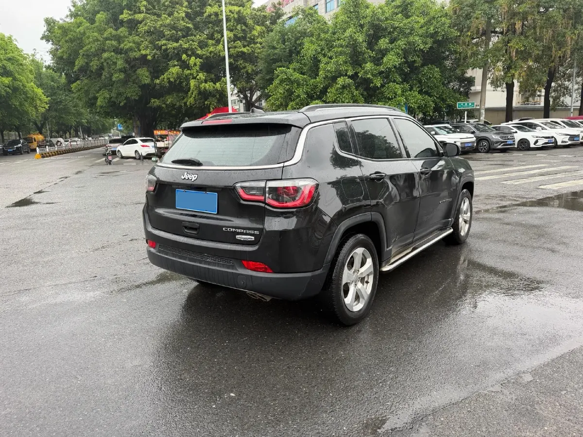 2019 Jeep Compass 1.3T 173HP L4 7DCT,autocango,china used car exporter,china ev exporter,chinese used car exporter,chinese used ev exporter