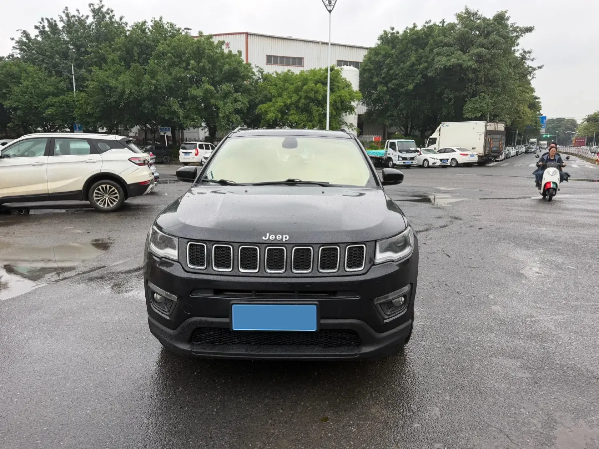 2019 Jeep Compass 1.3T 173HP L4 7DCT,autocango,china used car exporter,china ev exporter,chinese used car exporter,chinese used ev exporter