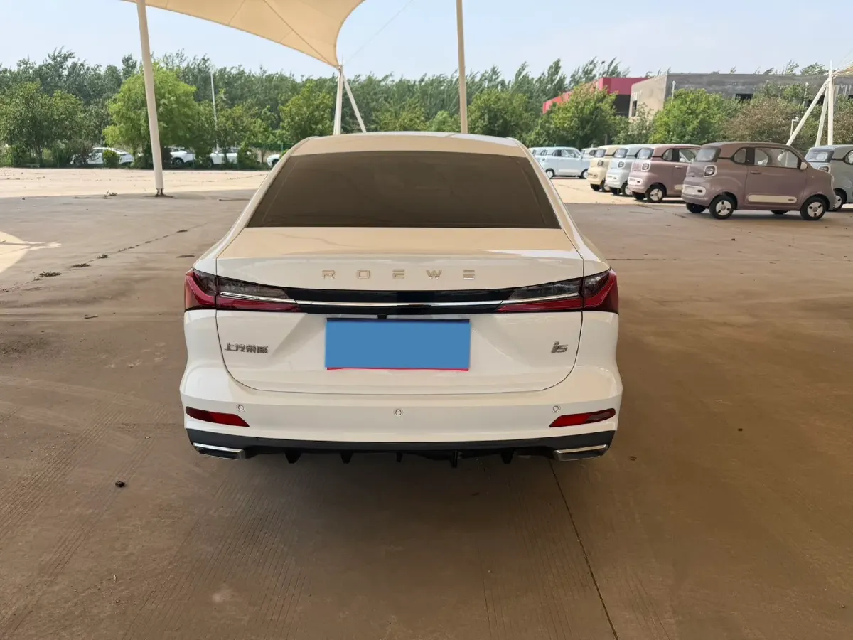 2024 Roewe i5 1.5L 129HP L4 CVT,autocango,china used car exporter,china ev exporter,chinese used car exporter,chinese used ev exporter