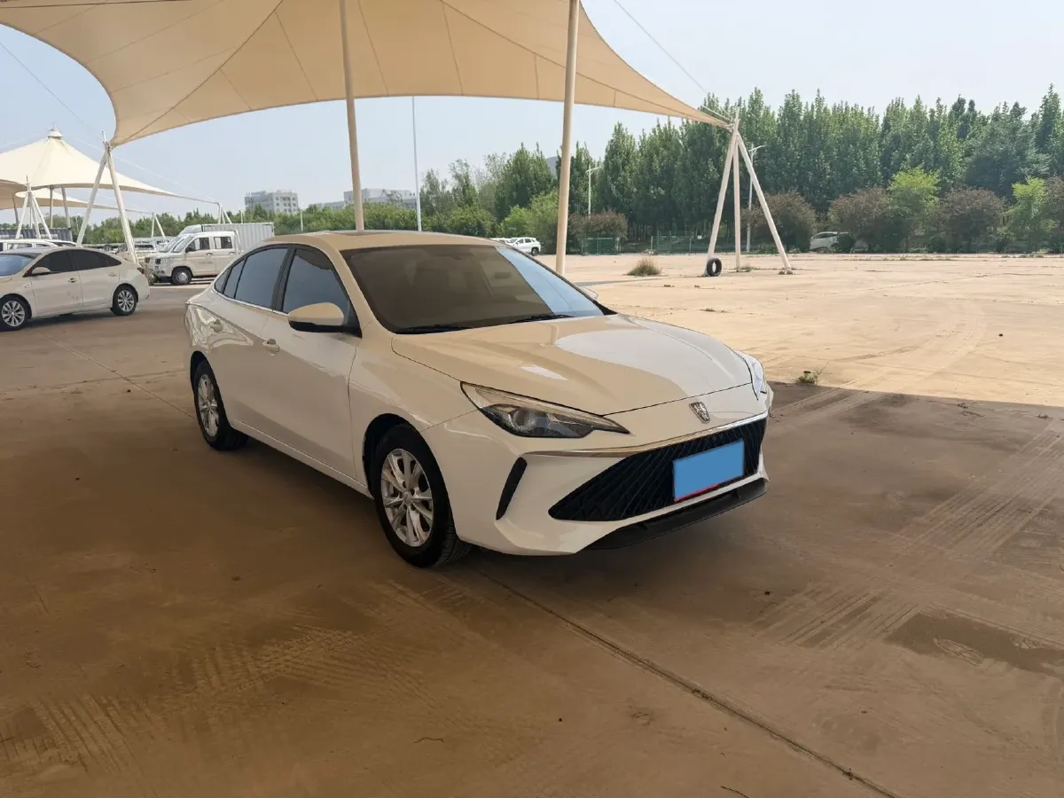 2024 Roewe i5 1.5L 129HP L4 CVT,autocango,china used car exporter,china ev exporter,chinese used car exporter,chinese used ev exporter