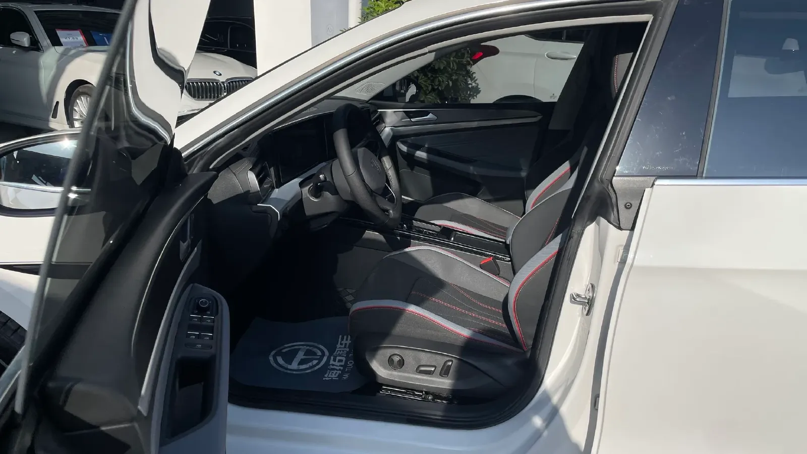 2023 Volkswagen Lamando 1.4T 150HP L4 7DCT,autocango,china used car exporter,china ev exporter,chinese used car exporter,chinese used ev exporter