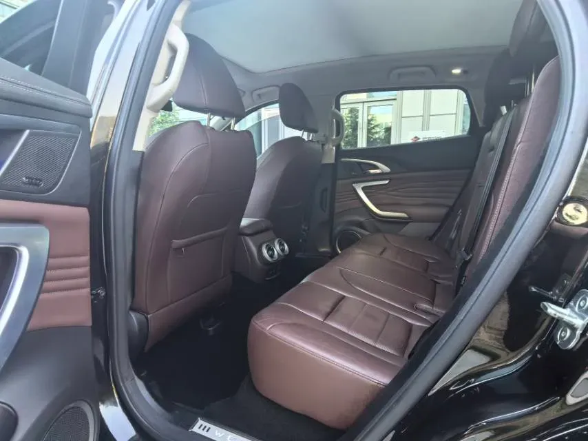 2019 WEY VV7 2.0T 227HP L4 7DCT,autocango,china used car exporter,china ev exporter,chinese used car exporter,chinese used ev exporter