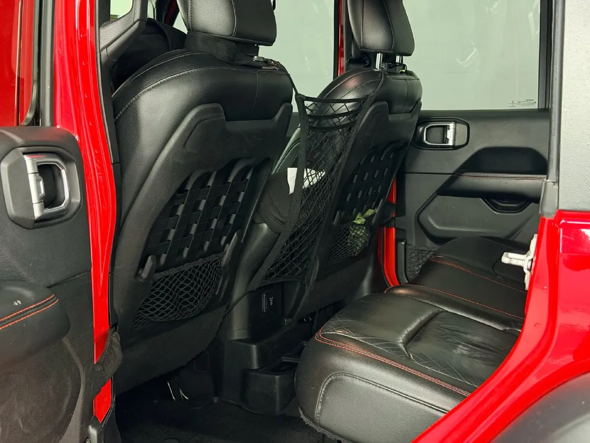 2019 Jeep Wrangler 2.0T 266HP L4 8AT,autocango,china used car exporter,china ev exporter,chinese used car exporter,chinese used ev exporter