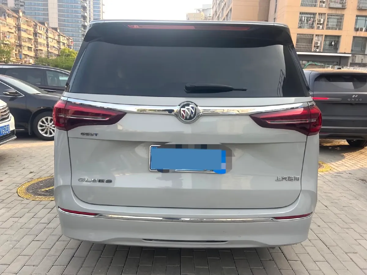 2022 Buick GL8 2.0T 237HP L4 9AT,autocango,china used car exporter,china ev exporter,chinese used car exporter,chinese used ev exporter