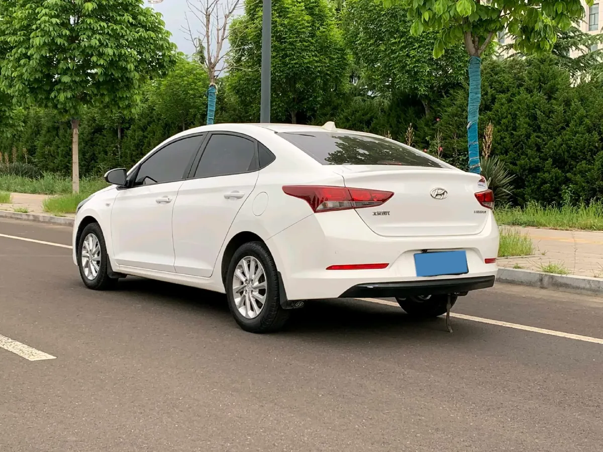 2016 Hyundai Verna 1.4L 100HP L4 6MT,autocango,china used car exporter,china ev exporter,chinese used car exporter,chinese used ev exporter