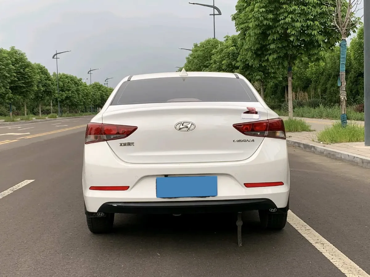 2016 Hyundai Verna 1.4L 100HP L4 6MT,autocango,china used car exporter,china ev exporter,chinese used car exporter,chinese used ev exporter