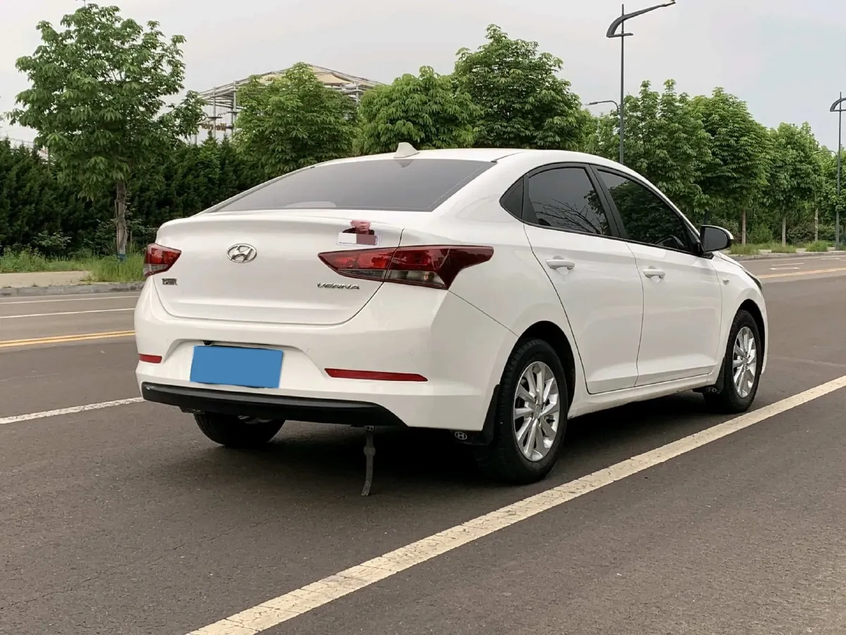 2016 Hyundai Verna 1.4L 100HP L4 6MT,autocango,china used car exporter,china ev exporter,chinese used car exporter,chinese used ev exporter