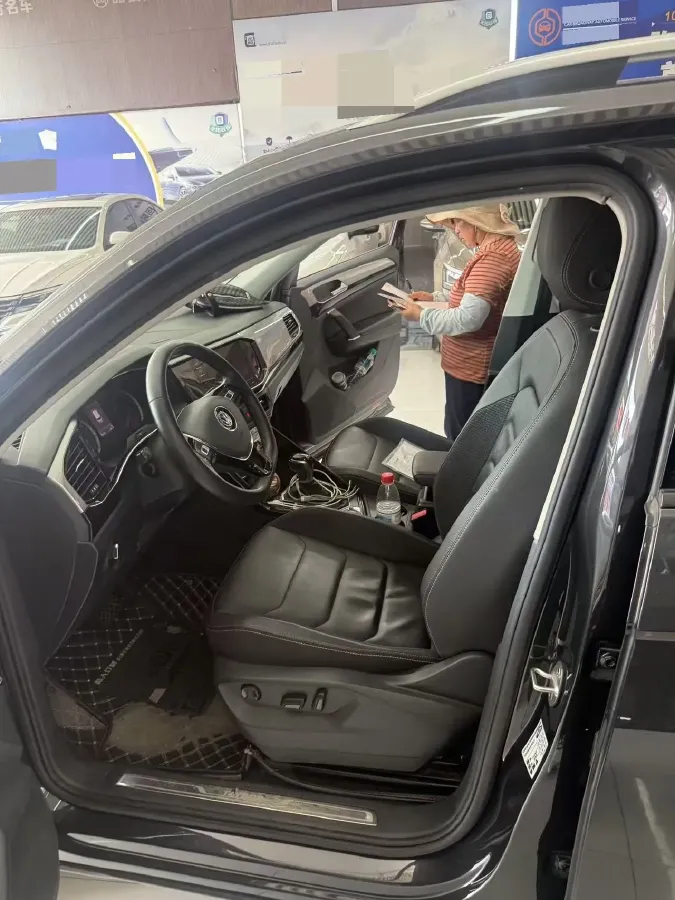 2020 Volkswagen Tayron 2.0T 186HP L4 7DCT,autocango,china used car exporter,china ev exporter,chinese used car exporter,chinese used ev exporter